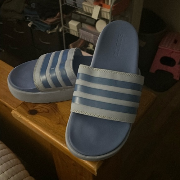 Adidas Adilette Platform Slide Sandals - Picture 1 of 6